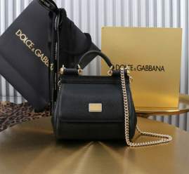 Picture of Dolce Gabbana Handbags _SKUfw204799056fw